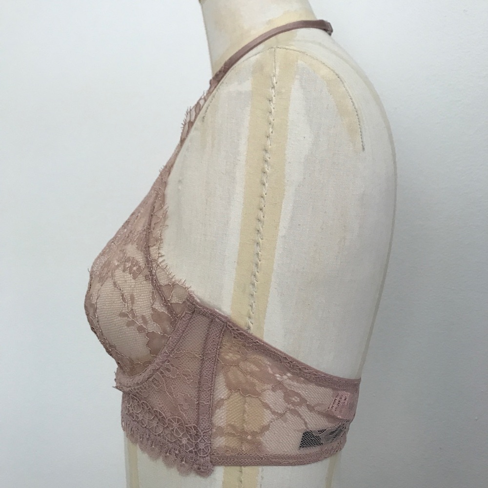 🛍 VS Chantilly Lace High Neck Unlined Bra! - Picture 4 of 8